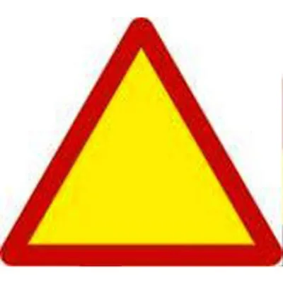 Biển báo 247 - Đường bộ giao nhau với đường sắt có rào chắn